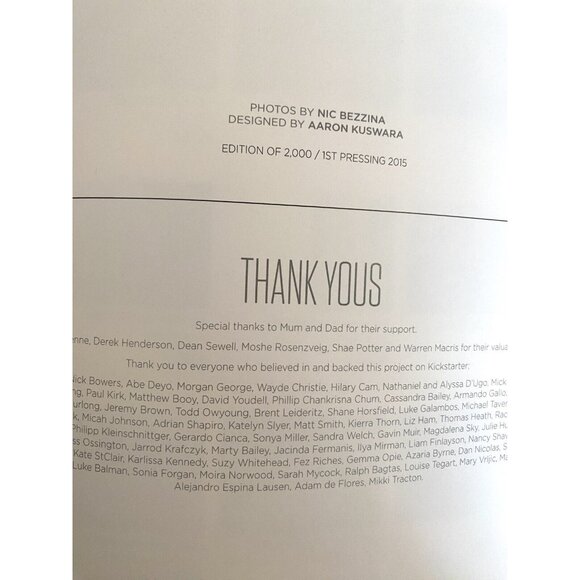 Release The Crowd By Nic Bezzina HC Book Author Signed 312/2000 Coffee Table - Picture 4 of 6